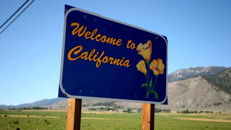 Why some billionaires are racing to leave California x2014 and why it may be too late