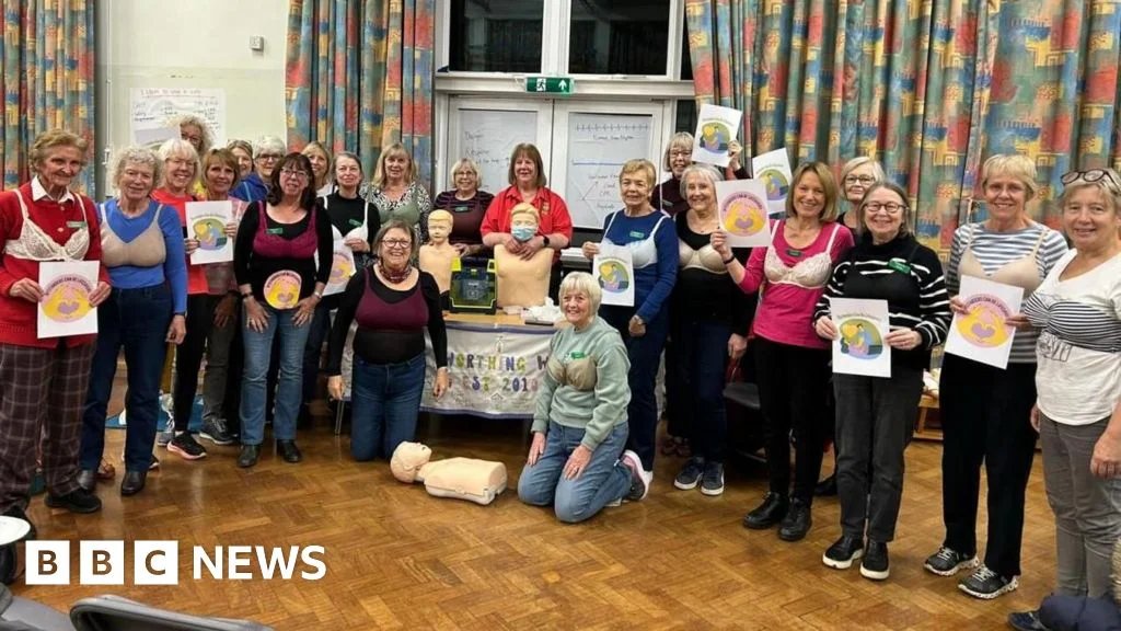 Worthing first responder backs CPR campaign tackling gender gap Worthing first responder backs CPR campaign tackling gender gap